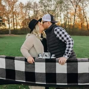 Meet your Posher, Derek